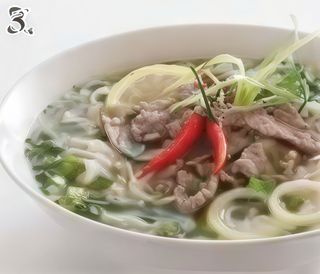 Zupa Pho z wołowiną duża porcja