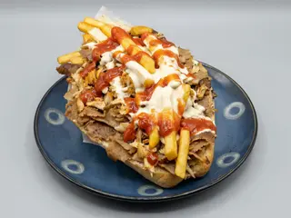 Kebab bulka z frytkami mega