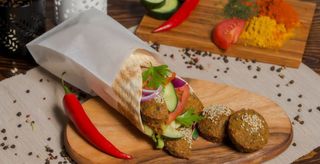 Tortilla falafel