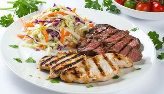 Mieszane z surówką