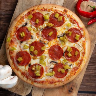 Pizza Pepperoni- średnia