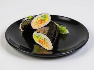 Sushi Rollo z Łososiem