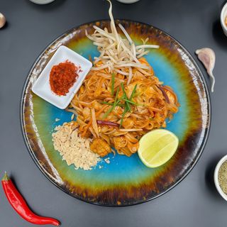 Pad thai beef
