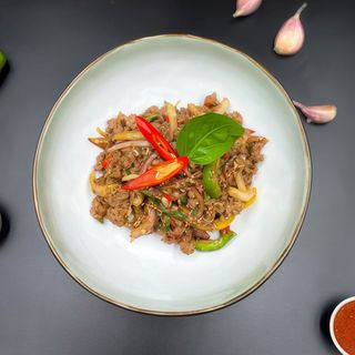 Thai hot basil stir fry pork 3p