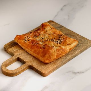 Chaczapuri we francuskim cieście z serem