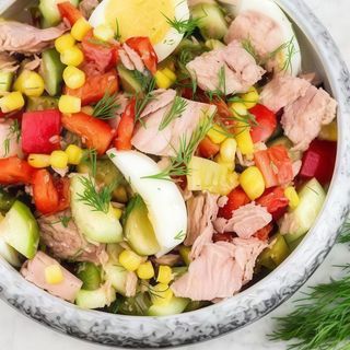 Sałatka z tuńczykiem