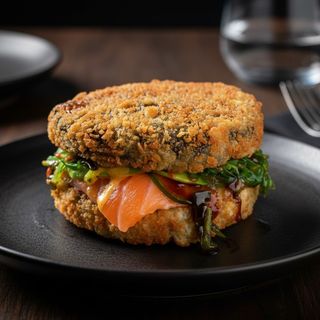 Komo Burger z łososiem
