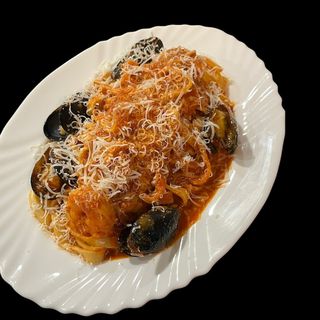 Tagliatelle z krewetkami w sosie pomidorowym