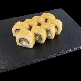 Roll z łososiem w tempurze