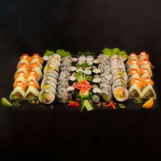 Zestaw Luksusowy z kawiorem 104 szt.