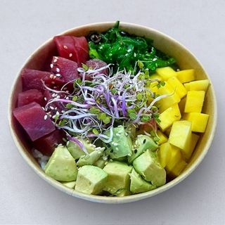 Poke z tuńczykiem