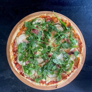 38. Pizza Gruszkowa 33cm