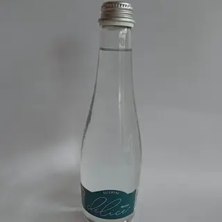 Woda gazowana 0,2l