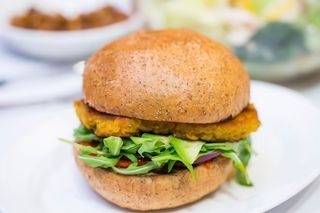 Chicken burger +ser
