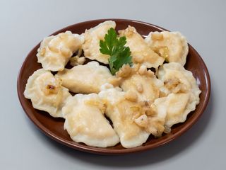 Pierogi z wątróbką 6szt. + pierogi po ukraińsku 6szt.