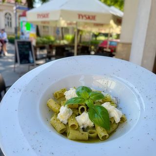 Pasta Al Pesto
