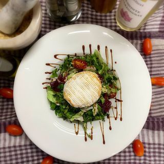 Insalata Camembert
