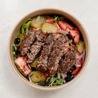 Sałatka z wołowiną