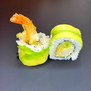 Krewetka zawijana w awokado