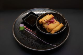 Mini sajgonki z warzywami 8 szt.