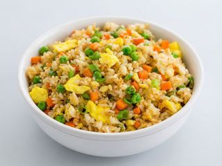 Smażony Ryż z Warzywami