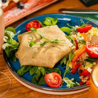 Z salami i pieczarkami