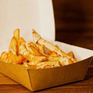 Pyry z sosem serowym