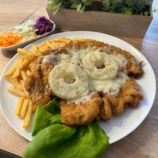 Kotlet Drobiowy Po Hawajsku Ziemniaki, Surówki