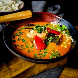 Tom yum z krewetką