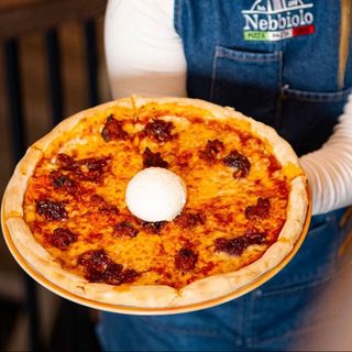 Pizza N’duja con burrata 