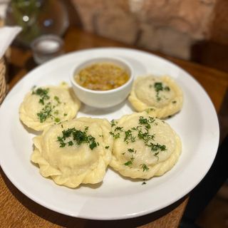 Lepiochy z mięsem i okrasą