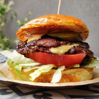 KALIFORNIA (burger specjalny)