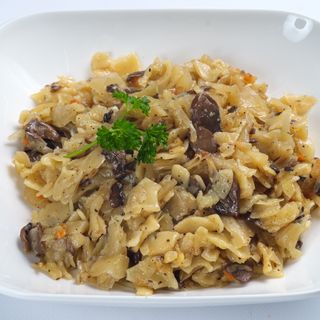 Łazanki z pieczarkami