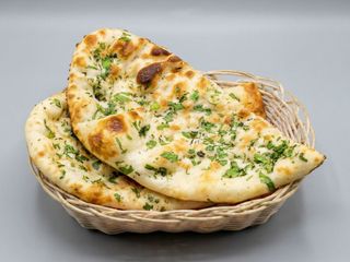 Methi Gaarlic Naan