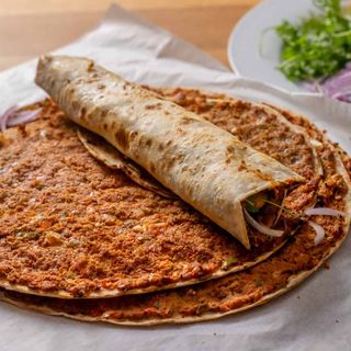 Lahmacun z Miesem