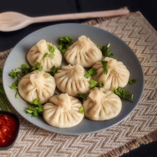 Chinkali z wieprzowiną L 4szt (350g)