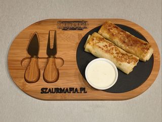 Naleśnik smażony z łososiem i serkiem śmietankowym