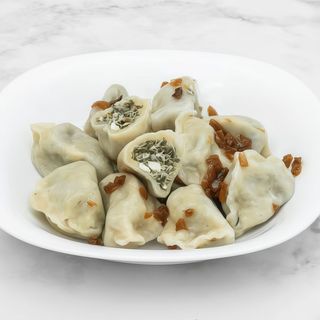 Pierogi ze szpinakiem i cebulką 300g