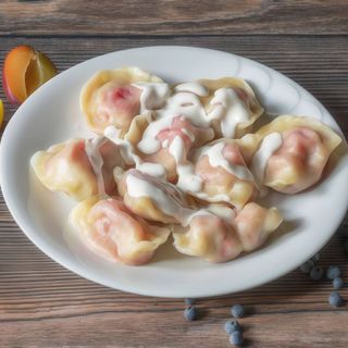 Pierogi z Truskawkami (9 sztuk, 390 g)