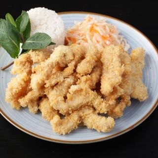 Kurczak chrupiący w sosie maślano-czosnkowym