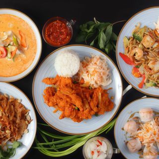 Thai curry czerwony z kurczakiem