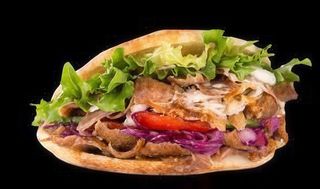 Kebab w bułce XL