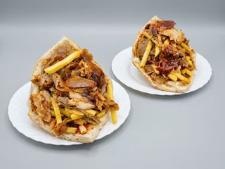 6. Kebab w bułce z cielęciną - Frytas - Standard