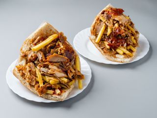 5. Kebab w bułce z kurczakiem - Frytas - Standard