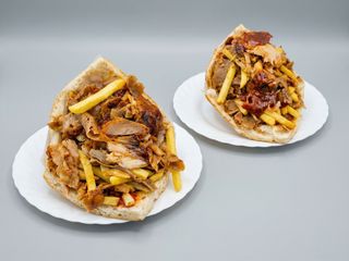 8. Kebab w bułce MIX 2 mięsa - Frytas - Standard