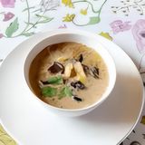 Kapuśniak z prażokami i pieczonym żeberkiem 500ml