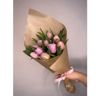 Tulipany różowe 11 szt