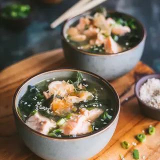 ZUPA MISO Z ŁOSOSIEM 500 ml