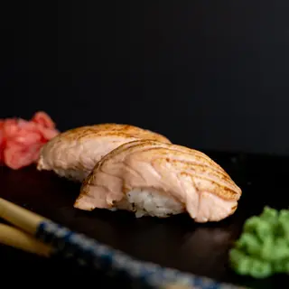 NIGIRI OPIEKANY ŁOSOŚ