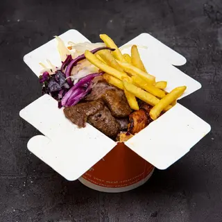 Kebab Box z surówkami duży (średni)